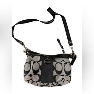 Low start ⭐️Coach Signature Black and Gray Purse